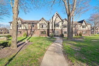 11 Royal Lake Dr Unit 6, Braintree, MA 02184