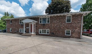 2 Glasgow St, Providence, RI 02908