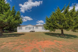 9303 Whitebrook St, Norman, OK 73026