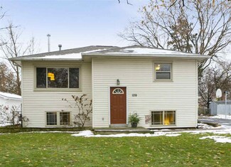 109 W Main St, Dane, WI 53529