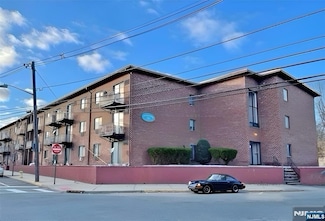 550 Central Ave Unit 30, Harrison, NJ 07029