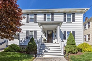 152 E Elm Ave, Quincy, MA 02170