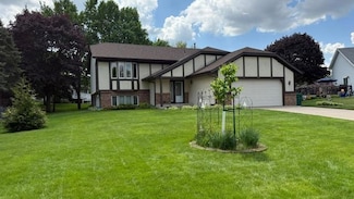 656 Mina Ct, Saint Paul, MN 55115