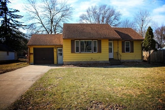 544 Clark St NE, Hutchinson, MN 55350