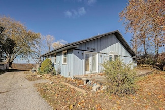 9506 SW Punzo Rd, Saint Joseph, MO 64504