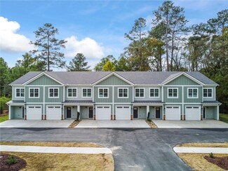 381 James St, Vass, NC 28394