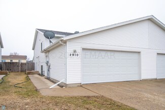 2910 Dakota Park Cir S, Fargo, ND 58104
