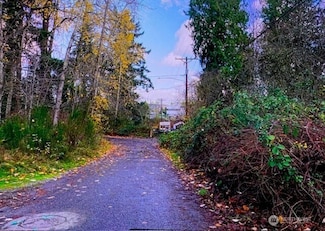 1410 E 44th St, Tacoma, WA 98404