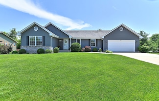 5625 Eagle Point Dr, Racine, WI 53406