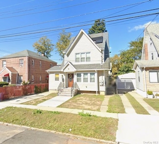 19419 115th Rd, Saint Albans, NY 11412