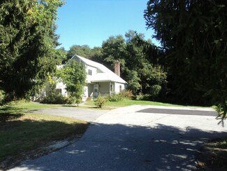 24 Crown And Eagle Rd, Uxbridge, MA 01569