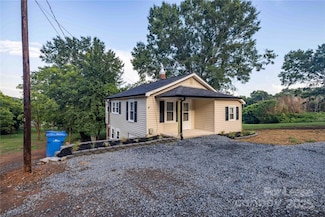 1488 Hilltop St, Albemarle, NC 28001