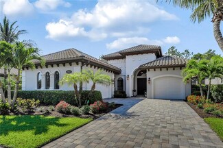 7493 Lantana Cir, Naples, FL 34119