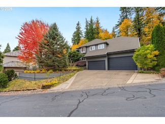 7717 NW Blue Pointe Ln, Portland, OR 97229