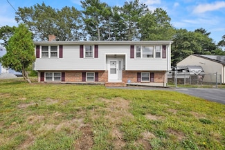 724 Ash St, Brockton, MA 02301