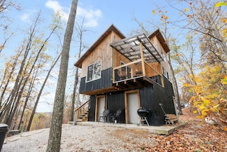 190 Forest View Rd, Stanton, KY 40380