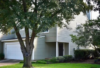 826 Canal St, Irving, TX 75063