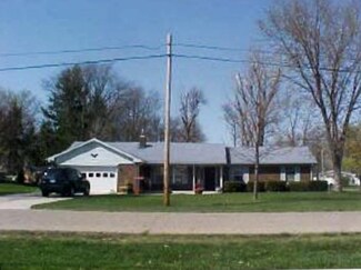 2306 Marina Dr, Rochester, IN 46975