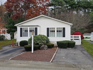 96 Trailwood Dr, Bridgewater, MA 02324