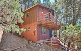 23771 Lakeview Dr, Crestline, CA 92325