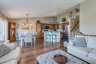 4907 132nd St N, Hugo, MN 55038