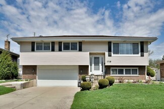 1718 W Woodland Ave, Addison, IL 60101