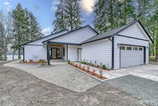 180 E Keen Rd, Grapeview, WA 98546