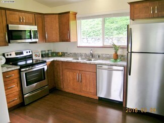 296 Aliiolani St, Makawao, HI 96768