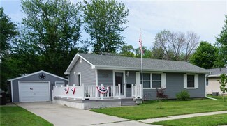 1110 W Washington St, Winterset, IA 50273