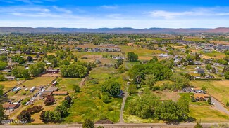 2402 S 66th Ave, Yakima, WA 98903