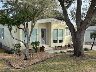 2844 E Spinnaker Dr, Avon Park, FL 33825