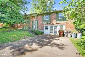 2712 Hounz Ln, Louisville, KY 40223