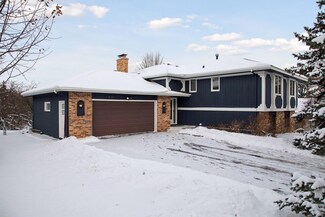 9632 Little Rd, Bloomington, MN 55437