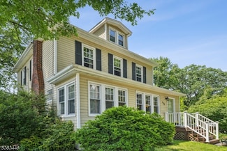 138 Bessida St, Bloomfield, NJ 07003