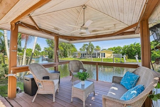 2000 NW 35th St, Oakland Park, FL 33309