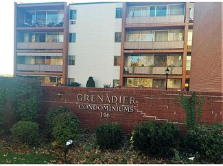 446 Hoodridge Dr Unit UT22, Pittsburgh, PA 15234