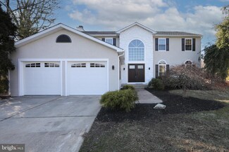 11 Radcliff Ct, Sicklerville, NJ 08081