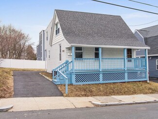 30 Marshall St, Winthrop, MA 02152