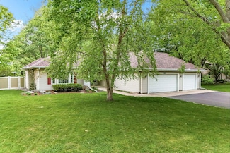 205 Forestview Ln N, Plymouth, MN 55441