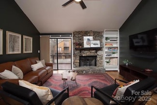 36 Poplar Ct, Fletcher, NC 28732