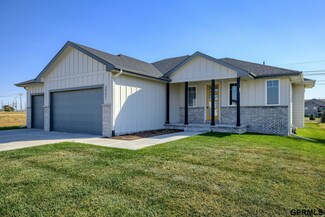 20851 Ogden St, Elkhorn, NE 68022