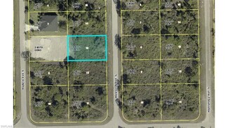 1054 Mansion Ave S, Lehigh Acres, FL 33974