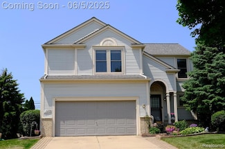 1925 Shepherds Dr, Troy, MI 48084