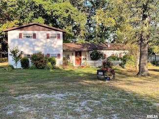 3526 Kendale Acres Rd, Tamaroa, IL 62888