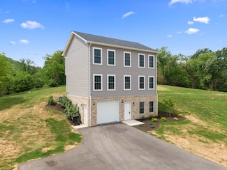 5595 New Pleasant Way, Salem, VA 24153