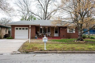 2008 W 7th St, Coffeyville, KS 67337