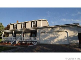 71 Cedars Ave, Churchville, NY 14428