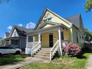 1921 S Spring St, Springfield, IL 62704