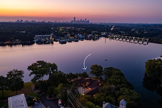 1700 Lakeshore Dr, Austin, TX 78746