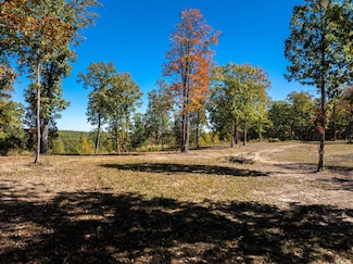 482 Coke Bowman Rd, Graysville, TN 37338